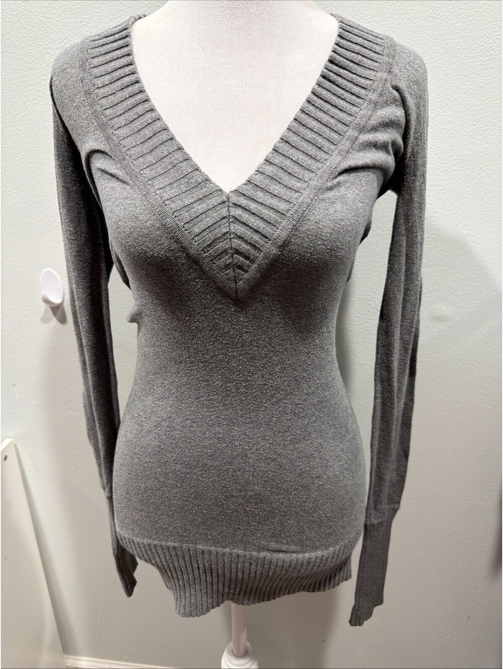 VTG Y2K American Eagle VNeck Long sleeve Ribbed Bella Swan XS